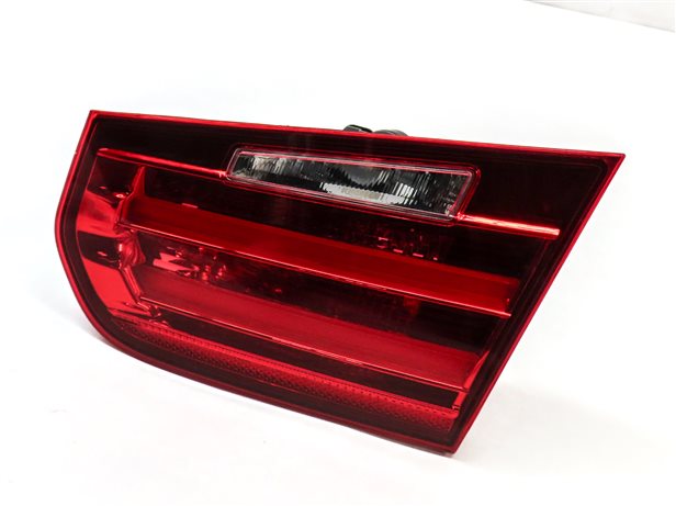 12-15 BMW 320i 328i 335i M3 (F30) SEDAN - RIGHT TRUNK INNER TAILLIGHT LIGHT LAMP