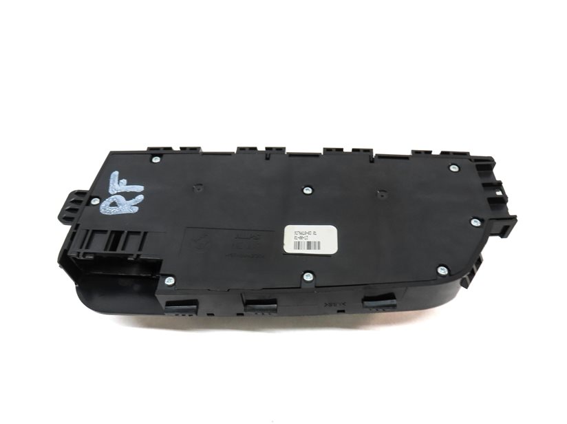 Thumbnail 5: 2014 BMW 328D (F30) FRONT RIGHT PASSENGER SEAT POSITION LUMBAR ADJUST SWITCH