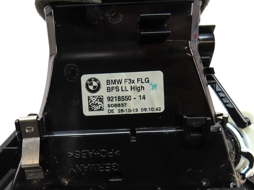 Thumbnail 7: 2014 BMW 328D (F30) FRONT RIGHT PASSENGER DASH HEAT AIR AC HVAC VENT (BLACK)
