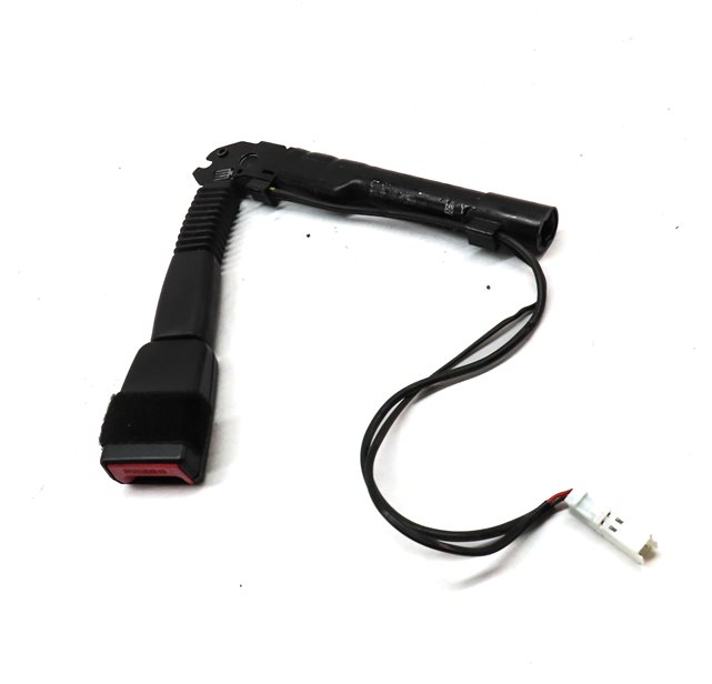 Thumbnail 3: 12-19 BMW 2 3 4 M3 (F22 F32 F33 F34 F36) FRONT RIGHT PASSENGER SEATBELT RECEIVER