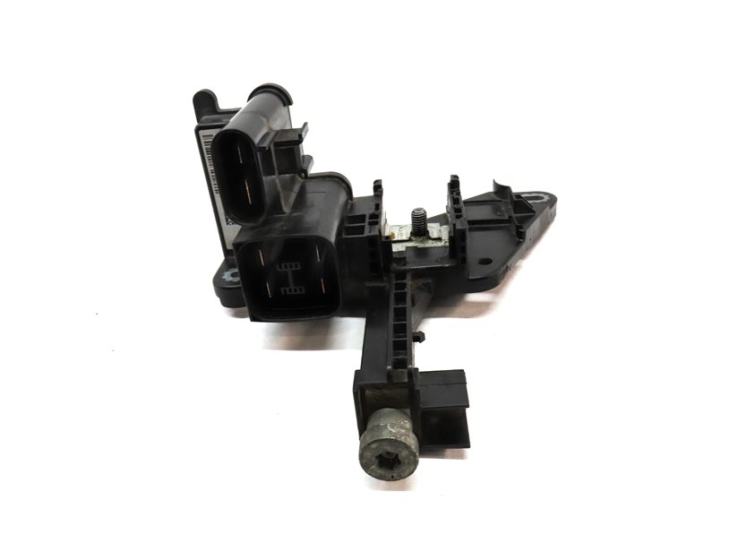 Thumbnail 4: 2014 BMW 328D (F30) 2.0L TURBO DIESEL (N47T) ENGINE BATTERY JUMP POST TERMINAL