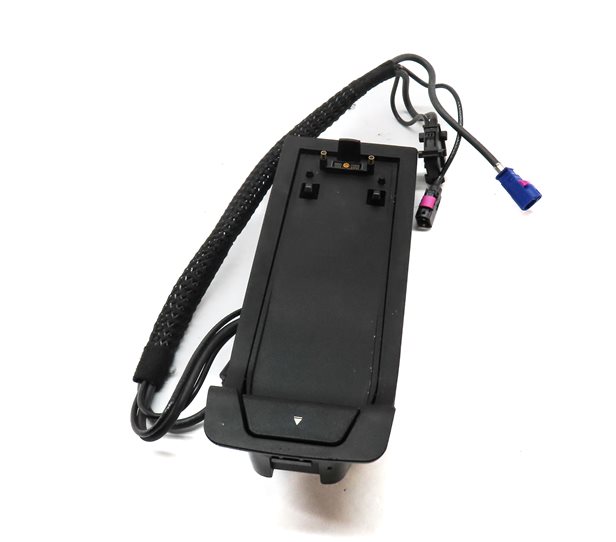 Thumbnail 2: 2014 BMW 328D (F30) FRONT CENTER CONSOLE SNAP IN CELL PHONE CRADLE CHARGER
