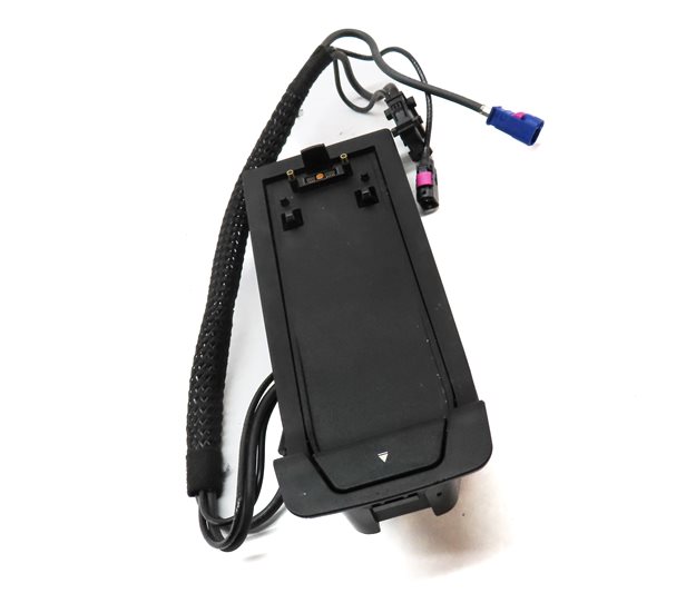 Thumbnail 3: 2014 BMW 328D (F30) FRONT CENTER CONSOLE SNAP IN CELL PHONE CRADLE CHARGER