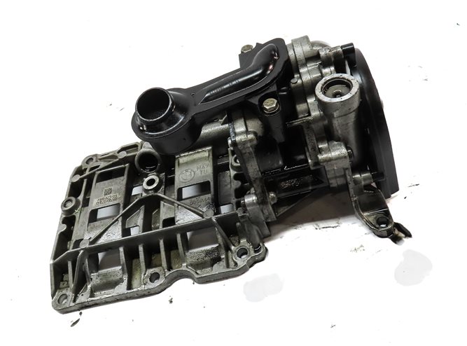 Thumbnail 3: 2014 BMW 328D (F30) 2.0L TURBO DIESEL (N47T) ENGINE MOTOR OIL PUMP w/BAFFLE TRAY