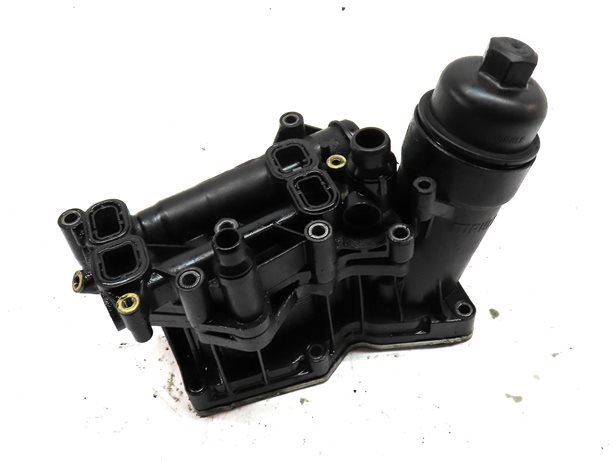 2014 BMW 328D (F30) 2.0L TURBO DIESEL (N47T) ENGINE MOTOR OIL FILTER HOUSING
