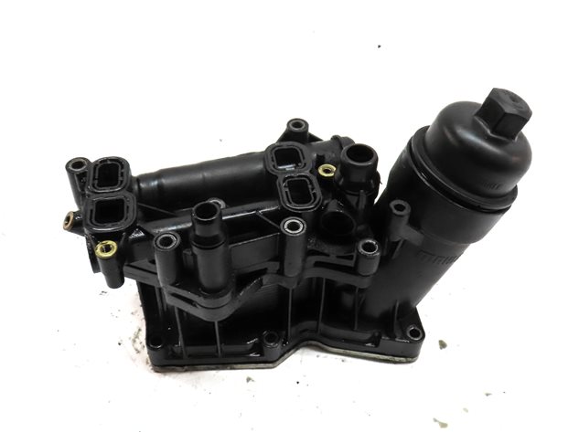 Thumbnail 2: 2014 BMW 328D (F30) 2.0L TURBO DIESEL (N47T) ENGINE MOTOR OIL FILTER HOUSING