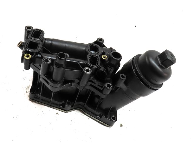 Thumbnail 3: 2014 BMW 328D (F30) 2.0L TURBO DIESEL (N47T) ENGINE MOTOR OIL FILTER HOUSING
