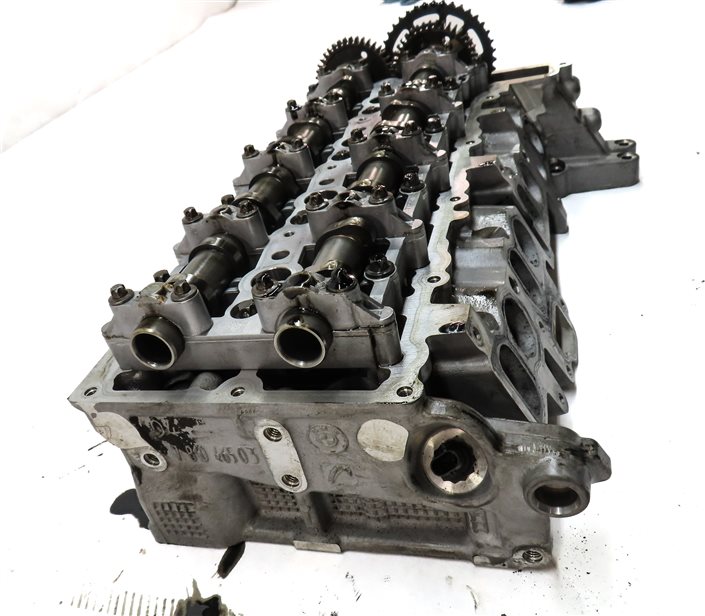Thumbnail 6: 2014-2018 BMW 328i X3 (F25 F30) 2.0L N47T TURBO DIESEL ENGINE CYLINDER HEAD