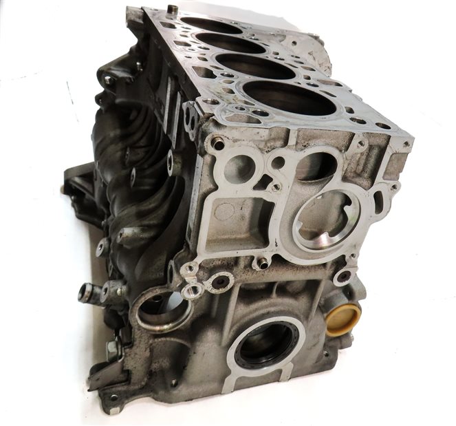 Thumbnail 7: 14-18 BMW 328i X3 (F25 F30) 2.0L MOTOR N47T DIESEL ENGINE BARE CYLINDER BLOCK