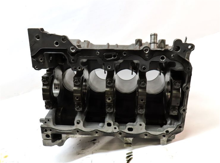Thumbnail 8: 14-18 BMW 328i X3 (F25 F30) 2.0L MOTOR N47T DIESEL ENGINE BARE CYLINDER BLOCK