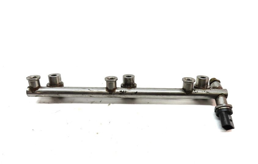 Thumbnail 4: 2013 PORSCHE CAYENNE (958) 3.6L (M55) ENGINE FUEL INJECTOR RAIL SET/2