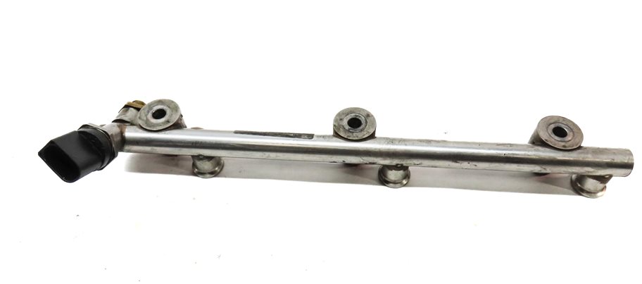 Thumbnail 6: 2013 PORSCHE CAYENNE (958) 3.6L (M55) ENGINE FUEL INJECTOR RAIL SET/2
