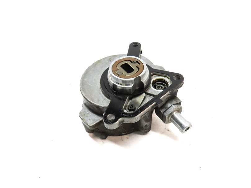 Thumbnail 1: 2013-2018 PORSCHE CAYENNE (958) 3.6L VR6 ENGINE - BRAKE VACUUM PUMP