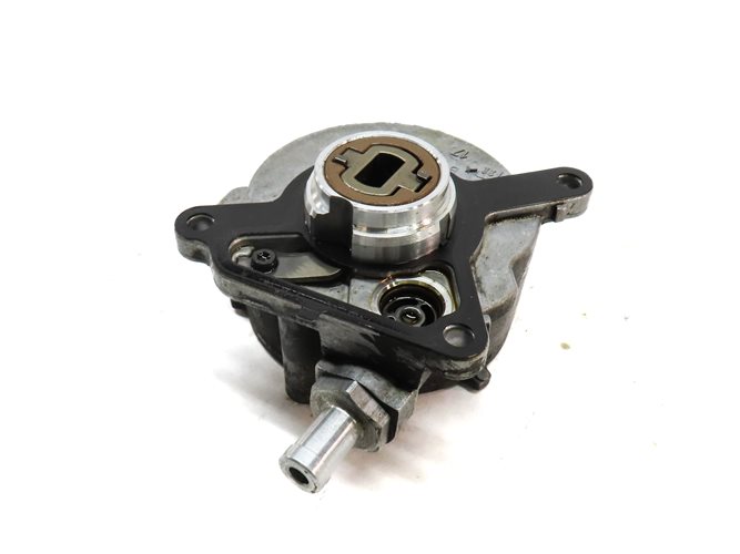 Thumbnail 2: 2013-2018 PORSCHE CAYENNE (958) 3.6L VR6 ENGINE - BRAKE VACUUM PUMP