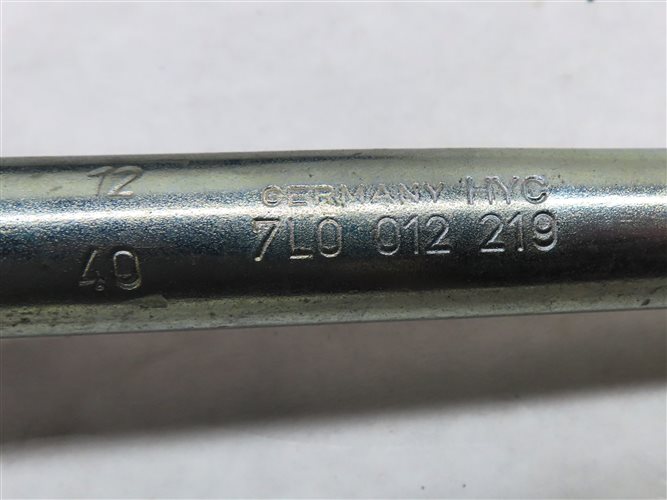 Thumbnail 11: PORSCHE 11-18 CAYENNE 958 15-23 MACAN 95B SPARE TIRE JACK & LUG WRENCH TOOL KIT