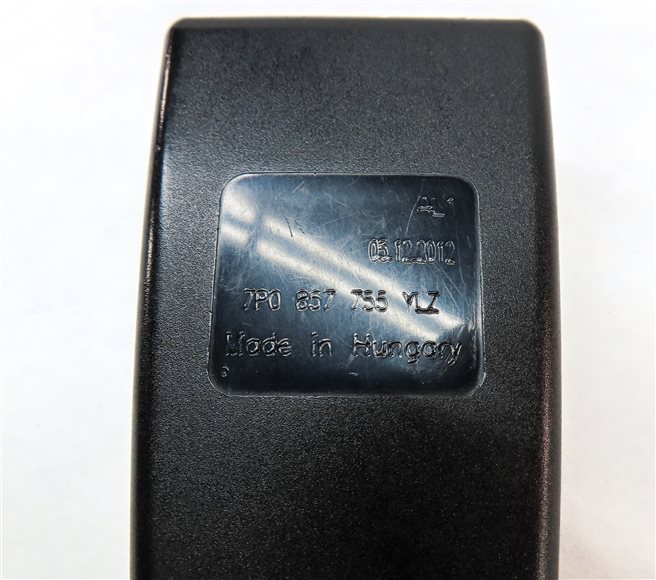 Thumbnail 5: 2011-2018 PORSCHE CAYENNE MACAN (958 95B) LEFT DRIVER SEATBELT BUCKLE RECEIVER