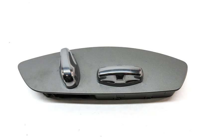 Thumbnail 2: 2013 PORSCHE CAYENNE (958) FRONT RIGHT PASSENGER SEAT POSITION ADJUST SWITCH