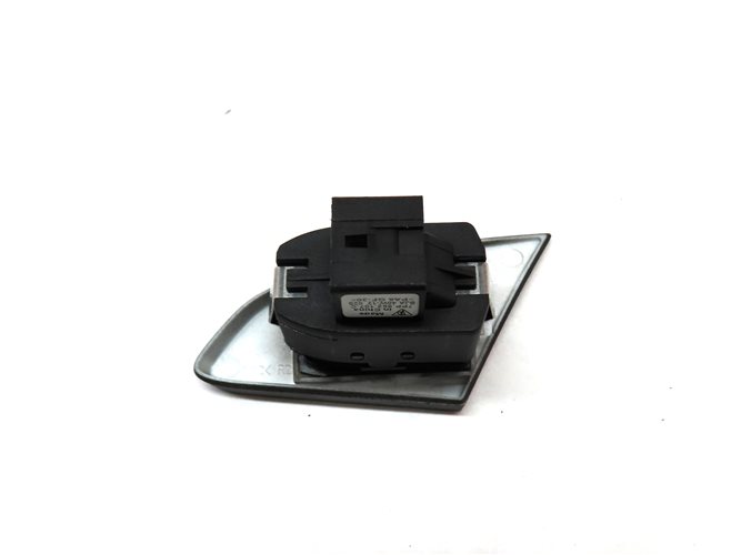 Thumbnail 4: 2013 PORSCHE CAYENNE (958) FRONT RIGHT PASSENGER DOOR LOCK SWITCH BUTTON