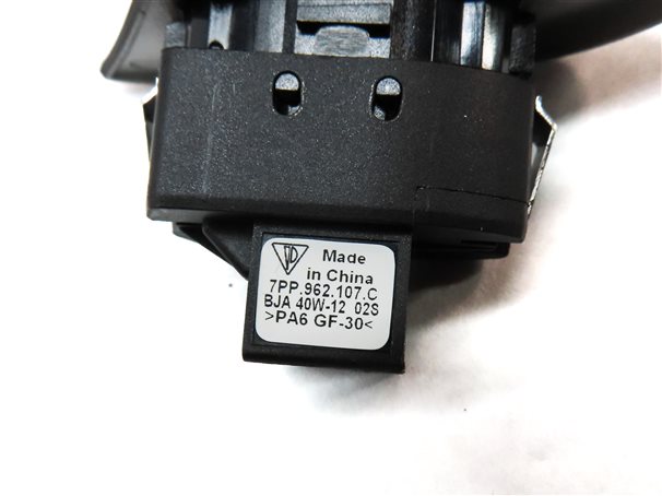 Thumbnail 5: 2013 PORSCHE CAYENNE (958) FRONT RIGHT PASSENGER DOOR LOCK SWITCH BUTTON