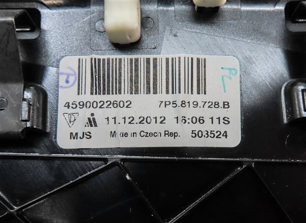 Thumbnail 6: 2013 PORSCHE CAYENNE (958) FRONT CENTER RIGHT DASH HVAC HEAT AIR AC VENT (BLACK)