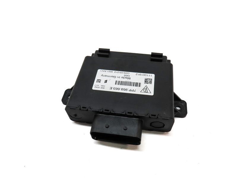 2013 PORSCHE CAYENNE (958) 3.6L (M55) ENGINE VOLTAGE CONVERTER CONTROL MODULE