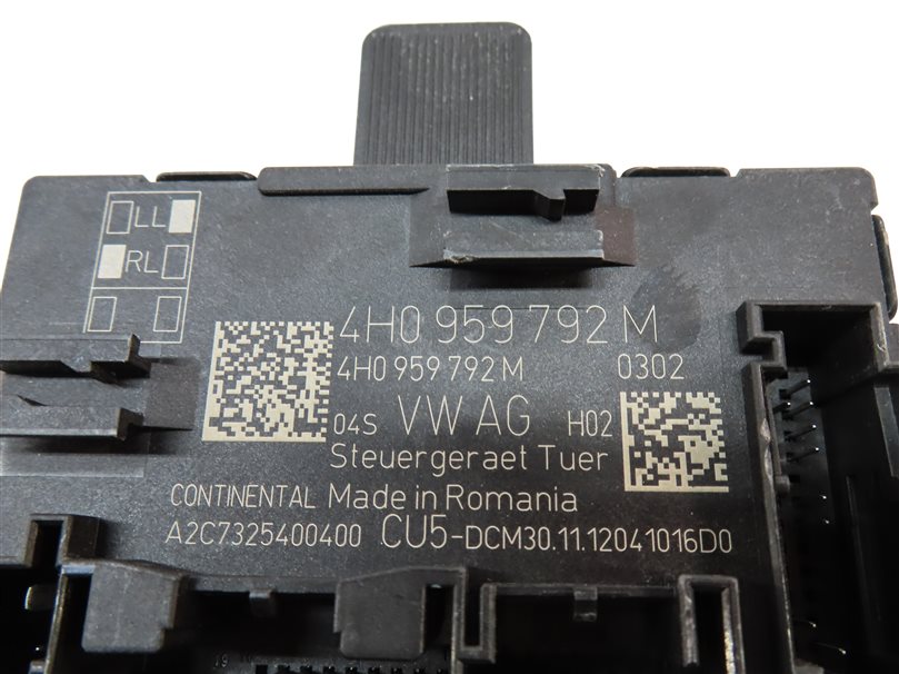 Thumbnail 4: 2013 PORSCHE CAYENNE (958) FRONT RIGHT PASSENGER DOOR CONTROL MODULE