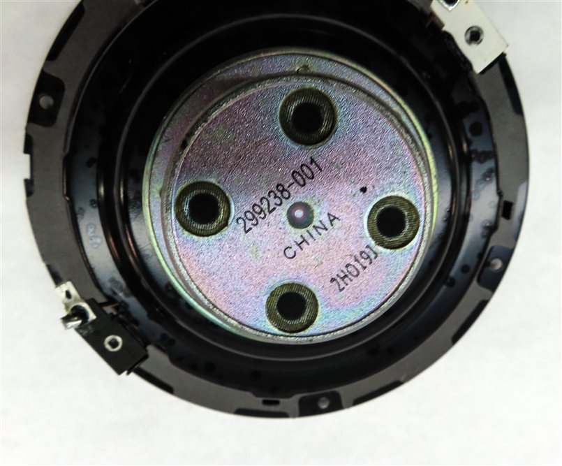 Thumbnail 6: 2013 PORSCHE CAYENNE (958) BOSE STEREO AUDIO SOUND SYSTEM SUBWOOFER SPEAKER