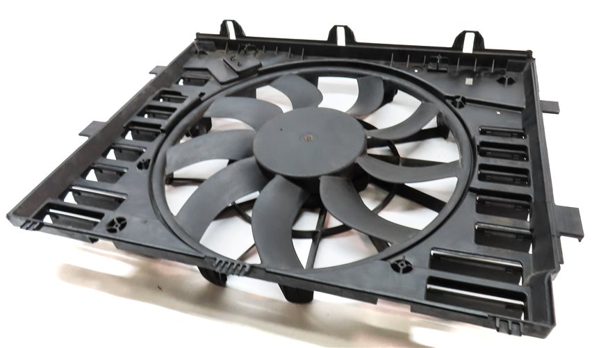 2011-2018 PORSCHE CAYENNE (958) 3.6L ENGINE - RADIATOR COOLING FAN ASSEMBLY