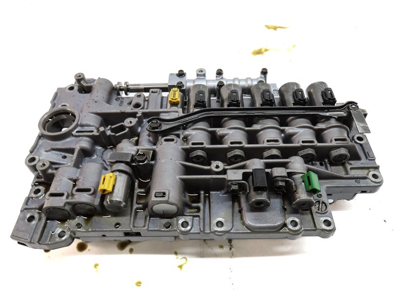 Thumbnail 6: 2011-2018 PORSCHE CAYENNE (958) S / GTS / BASE - TRANSMISSION VALVE BODY