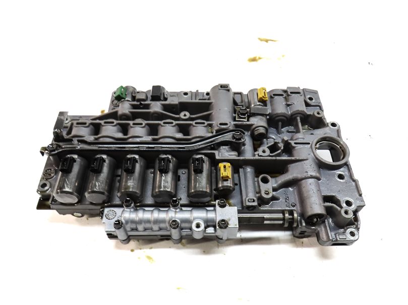 Thumbnail 7: 2011-2018 PORSCHE CAYENNE (958) S / GTS / BASE - TRANSMISSION VALVE BODY