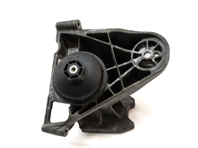 Thumbnail 2: 2013 PORSCHE CAYENNE (958) 3.6L (M55) ENGINE MOTOR OIL FLUID FILTER HOUSING