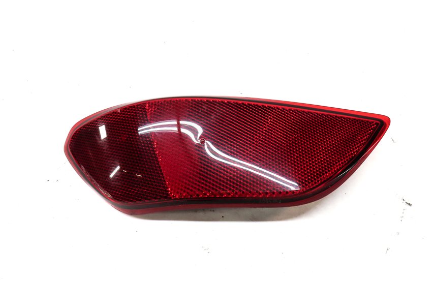 Thumbnail 2: 2013 PORSCHE CAYENNE (958) REAR RIGHT PASSENGER LOWER BUMPER SAFETY REFLECTOR