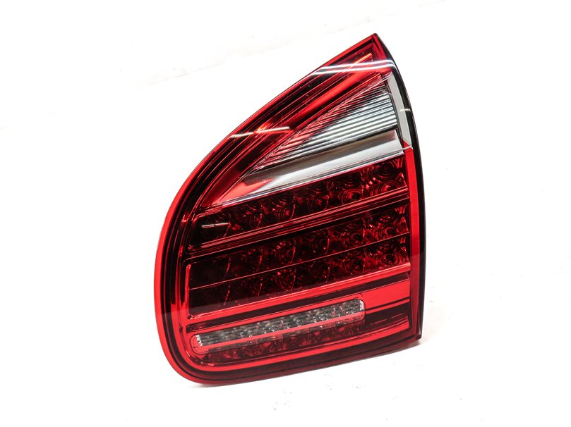Thumbnail 4: 2011-2014 PORSCHE CAYENNE (958) RIGHT PASSENGER INNER TAILLIGHT LIGHT LAMP