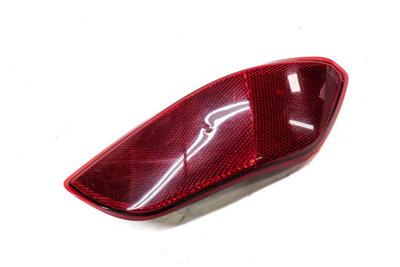 Thumbnail 3: 2013 PORSCHE CAYENNE (958) REAR LEFT DRIVER LOWER BUMPER SAFETY REFLECTOR