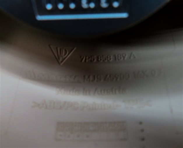 Thumbnail 8: 2013 PORSCHE CAYENNE (958) FRONT CENTER DASH SPEAKER COVER w/ CLOCK (BEIGE)