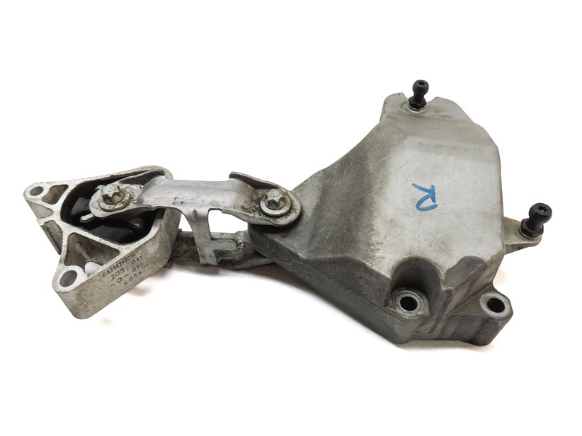 Thumbnail 4: 2016 MERCEDES GLA250 (X156) 2.0L TURBO RIGHT UPPER ENGINE MOTOR MOUNT BRACKET