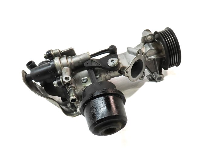 Thumbnail 3: 2013-2020 MERCEDES B250 CLA250 GLA250 (C117 W117 W246 X156) 2.0L WATER PUMP