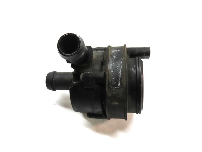 Thumbnail 4: 2016 MERCEDES GLA250 (X156) 2.0L TURBO AUXILIARY WATER COOLANT PUMP