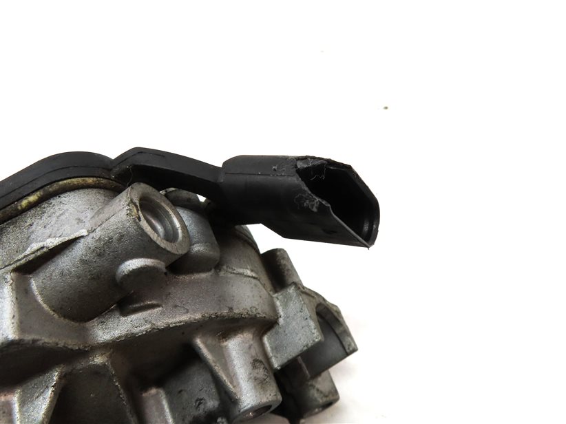 Thumbnail 7: 2014-2020 MERCEDES BENZ CLA GLA CLASS (C117 X156) FRONT WINDSHIELD WIPER MOTOR