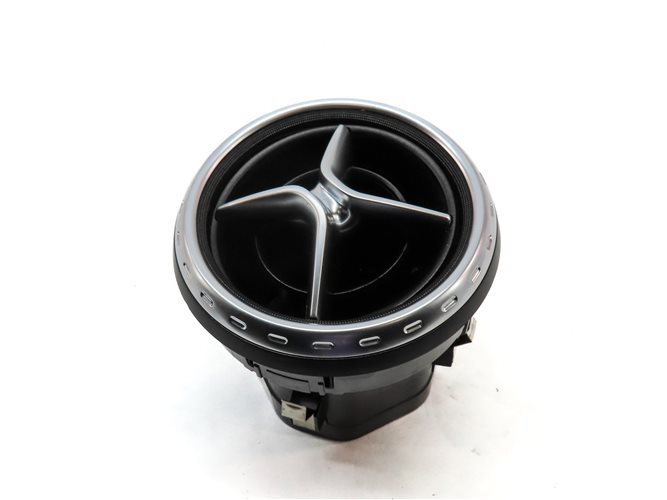 Thumbnail 2: 2016 MERCEDES GLA250 (X156) FRONT DASH HEAT AIR AC HVAC VENT (BLACK)