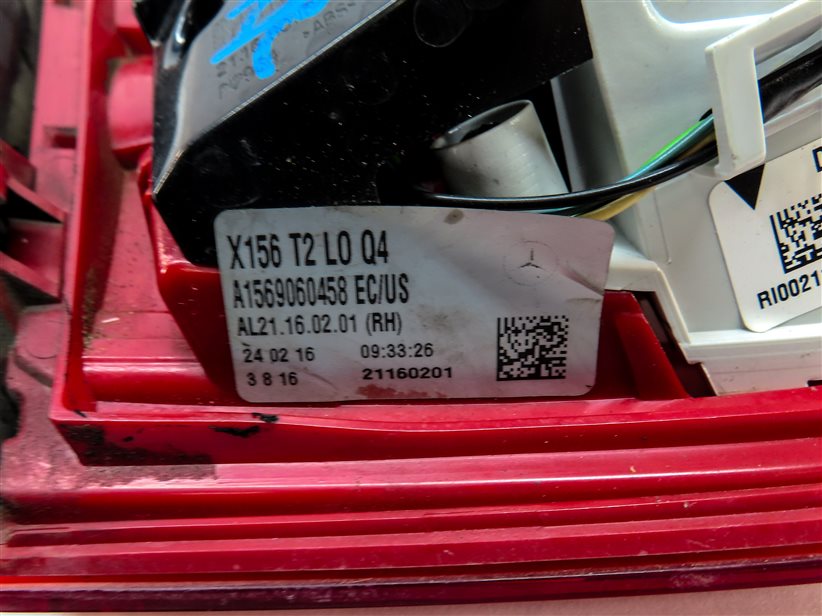 Thumbnail 6: 2015-2020 MERCEDES GLA250 (X156) RIGHT PASSENGER REAR INNER TAILLIGHT LIGHT LAMP
