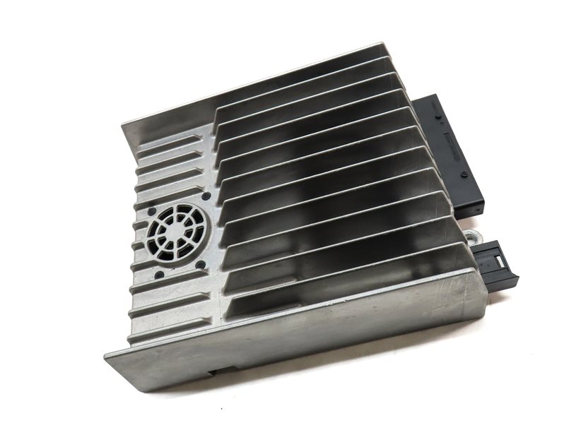 Thumbnail 3: 13-20 MERCEDES B CLA E GLA CLS (C117 C218 W117 W212 X156) STEREO AUDIO AMPLIFIER