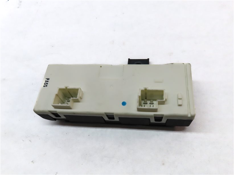 Thumbnail 5: 16 MERCEDES GLA250 (X156) REAR TRUNK TAILGATE LIFTGATE HATCH LIFT CONTROL MODULE