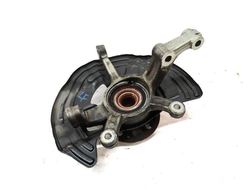 2014-2020 MERCEDES B250 GLA250 (W242 X156) LEFT FRONT DRIVER SPINDLE KNUCKE HUB