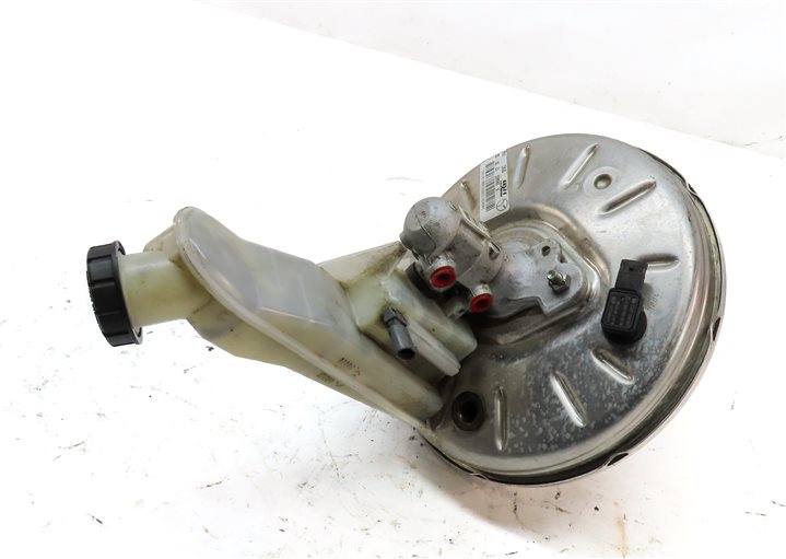 Thumbnail 2: 13-20 MERCEDES B CLA GLA (C117 W246 X156) POWER BRAKE BOOSTER w/ MASTER CYLINDER