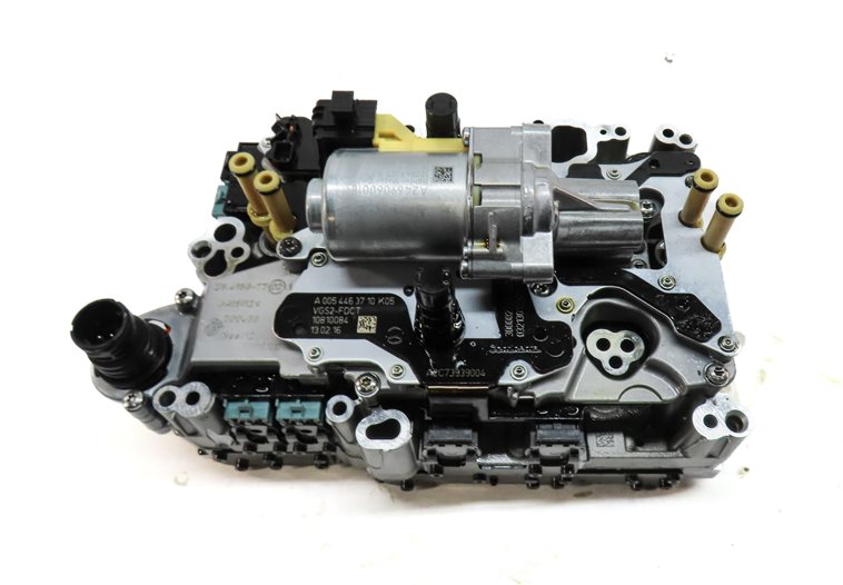 Thumbnail 4: 15-20 MERCEDES B CLA GLA CLASS 7 SPEED AUTO AUTOMATIC TRANSMISSION VALVE BODY
