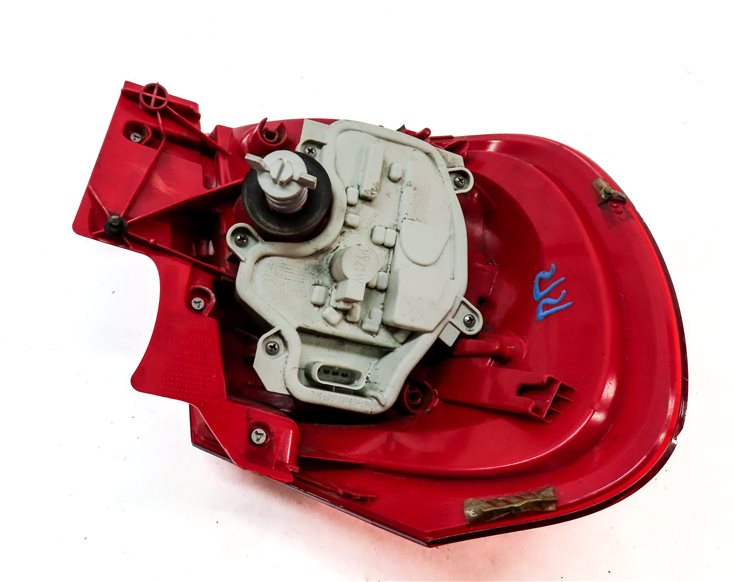 Thumbnail 5: 15-20 MERCEDES GLA250 W156 REAR RIGHT PASSENGER OUTER QUARTER TAILLIGHT LAMP