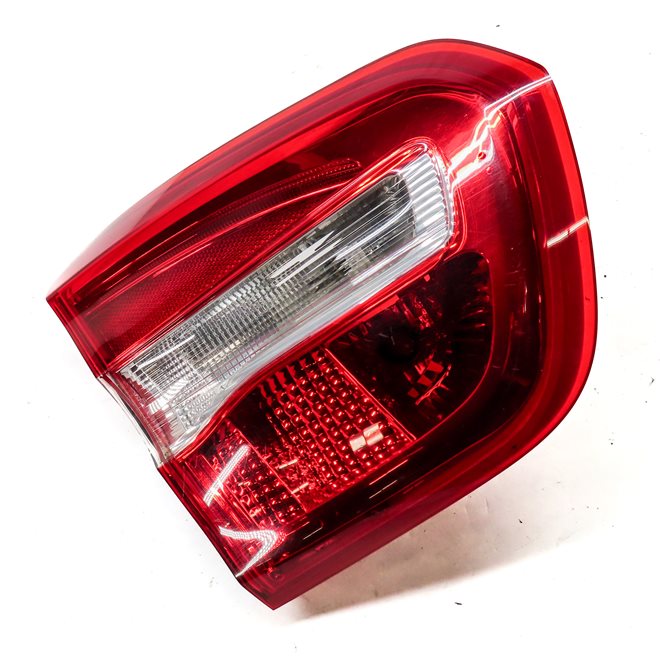 Thumbnail 4: 2015-2020 MERCEDES GLA250 (X156) LEFT DRIVER REAR INNER TAILLIGHT LIGHT LAMP