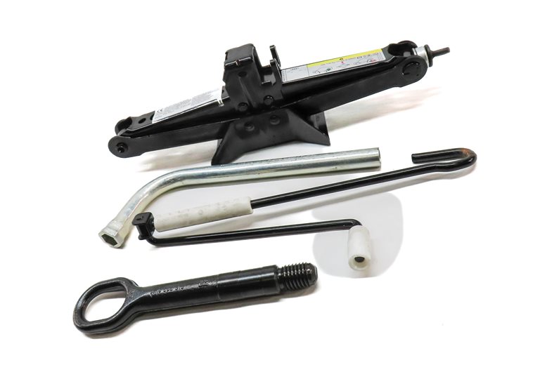 Thumbnail 2: 2015-2018 AUDI Q3 (8U) EMERGENCY SPARE TIRE JACK CAR LIFT JACK TOOL KIT SET/4