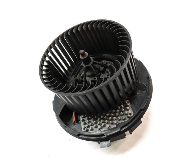 Thumbnail 3: 2015-2018 VW CC EOS TIGUAN / AUDI Q3 (8U) FRONT HEATER A/C BLOWER FAN MOTOR